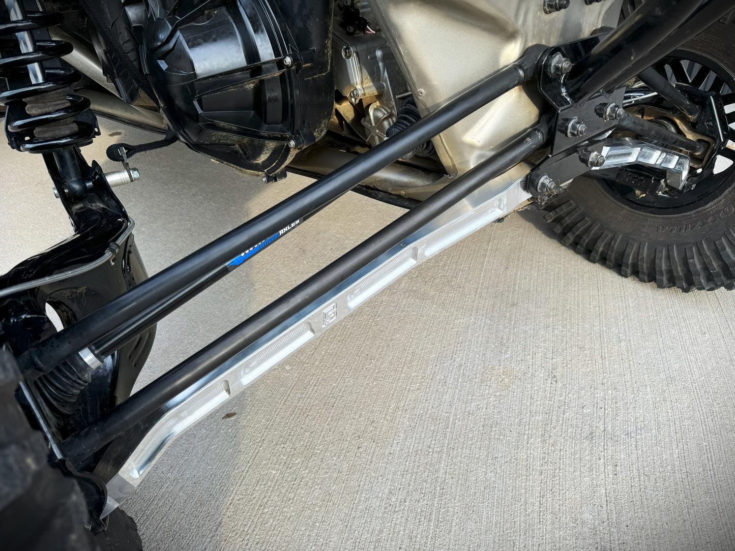 Can-Am Maverick X3 Billet High-Clearance Lower Radius Rods